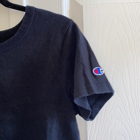 NWOT UO Cropped Black Champion T-Shirt Short Sleeve - Picture 2 of 4